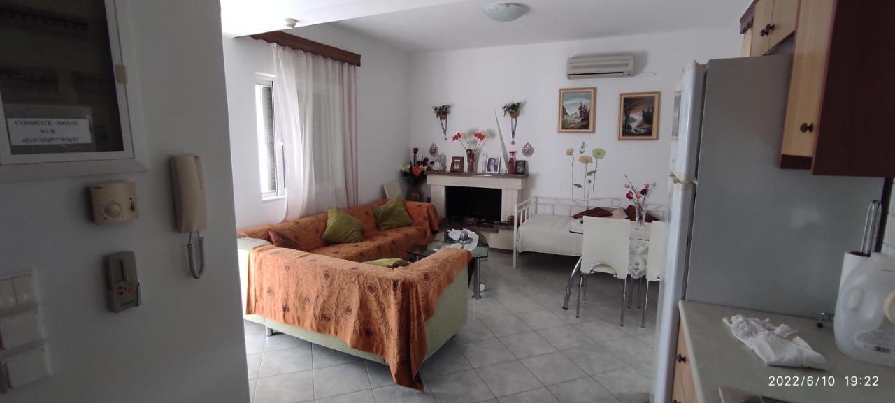 شقة كانالي  في Eirini House المظهر الخارجي الصورة